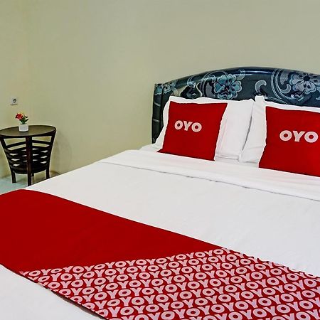 Oyo 91707 Jannah Homestay Syariah Dau Экстерьер фото