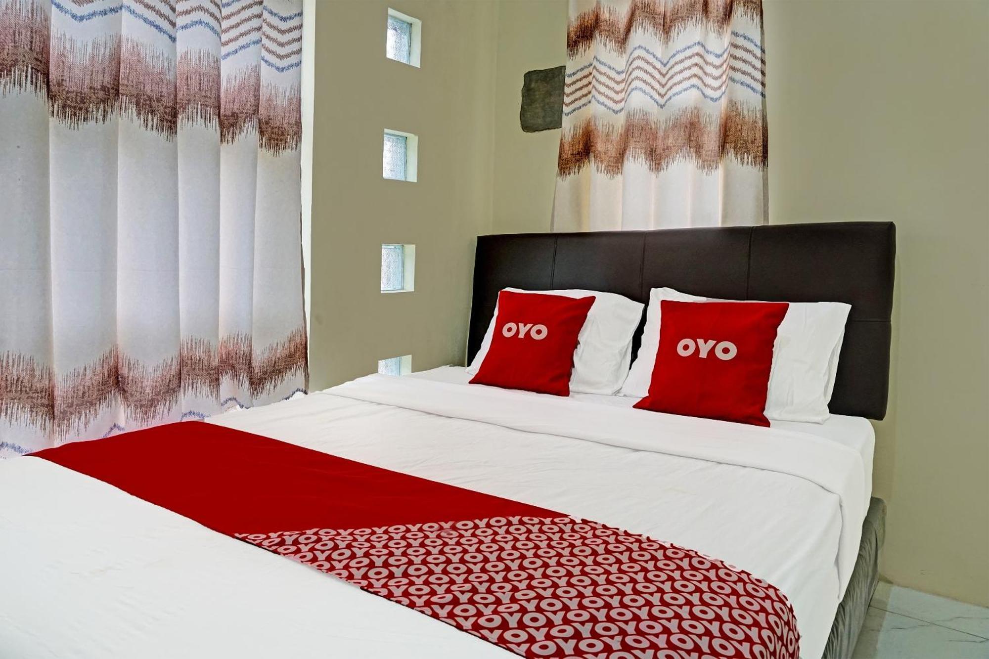 Oyo 91707 Jannah Homestay Syariah Dau Экстерьер фото