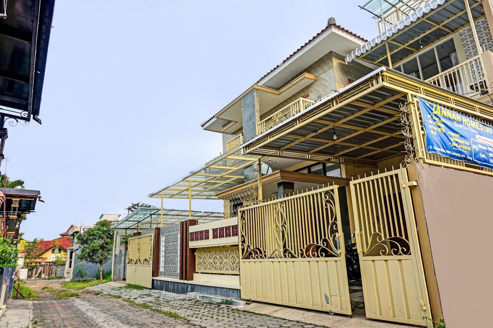 Oyo 91707 Jannah Homestay Syariah Dau Экстерьер фото