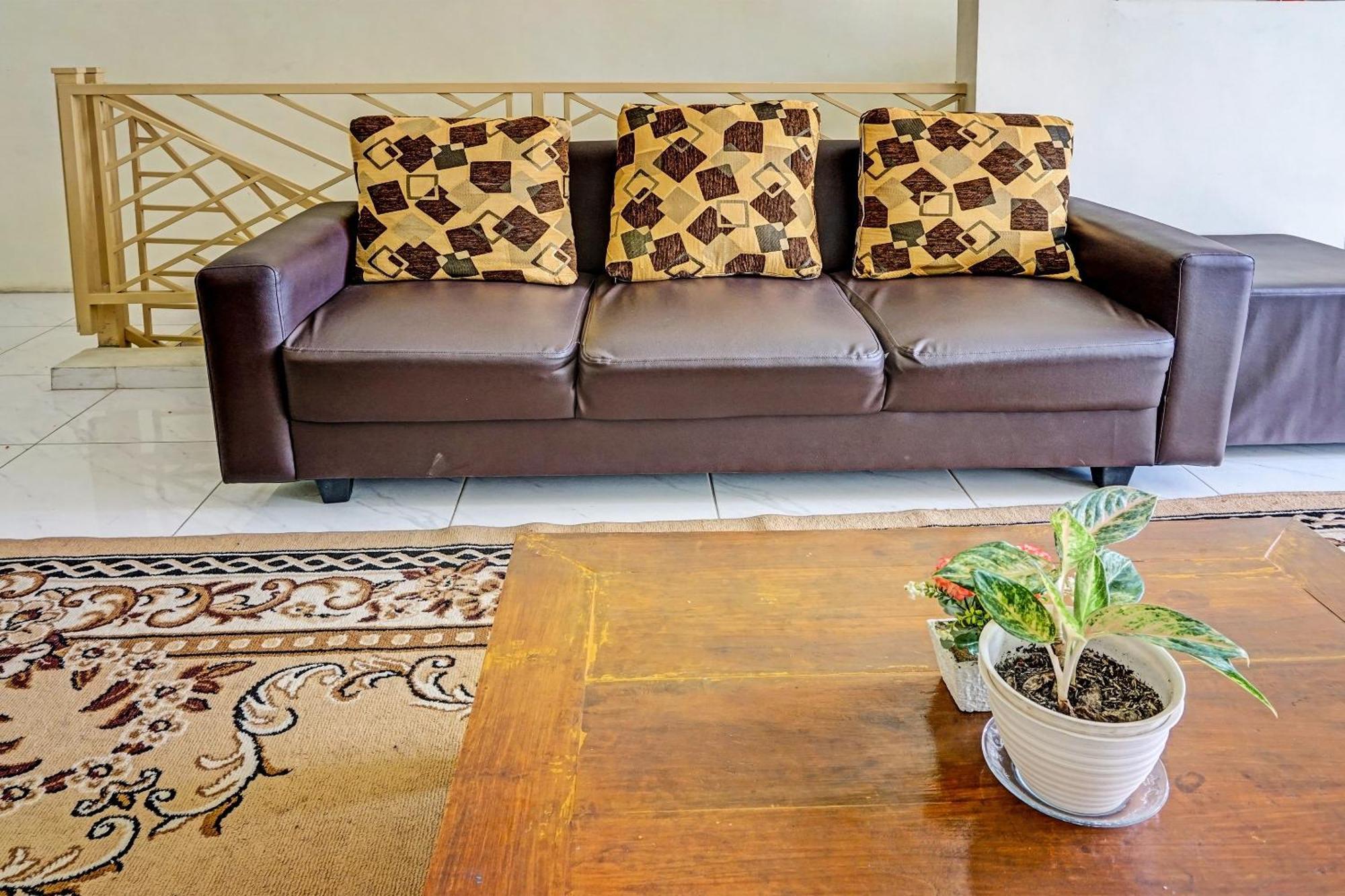 Oyo 91707 Jannah Homestay Syariah Dau Экстерьер фото